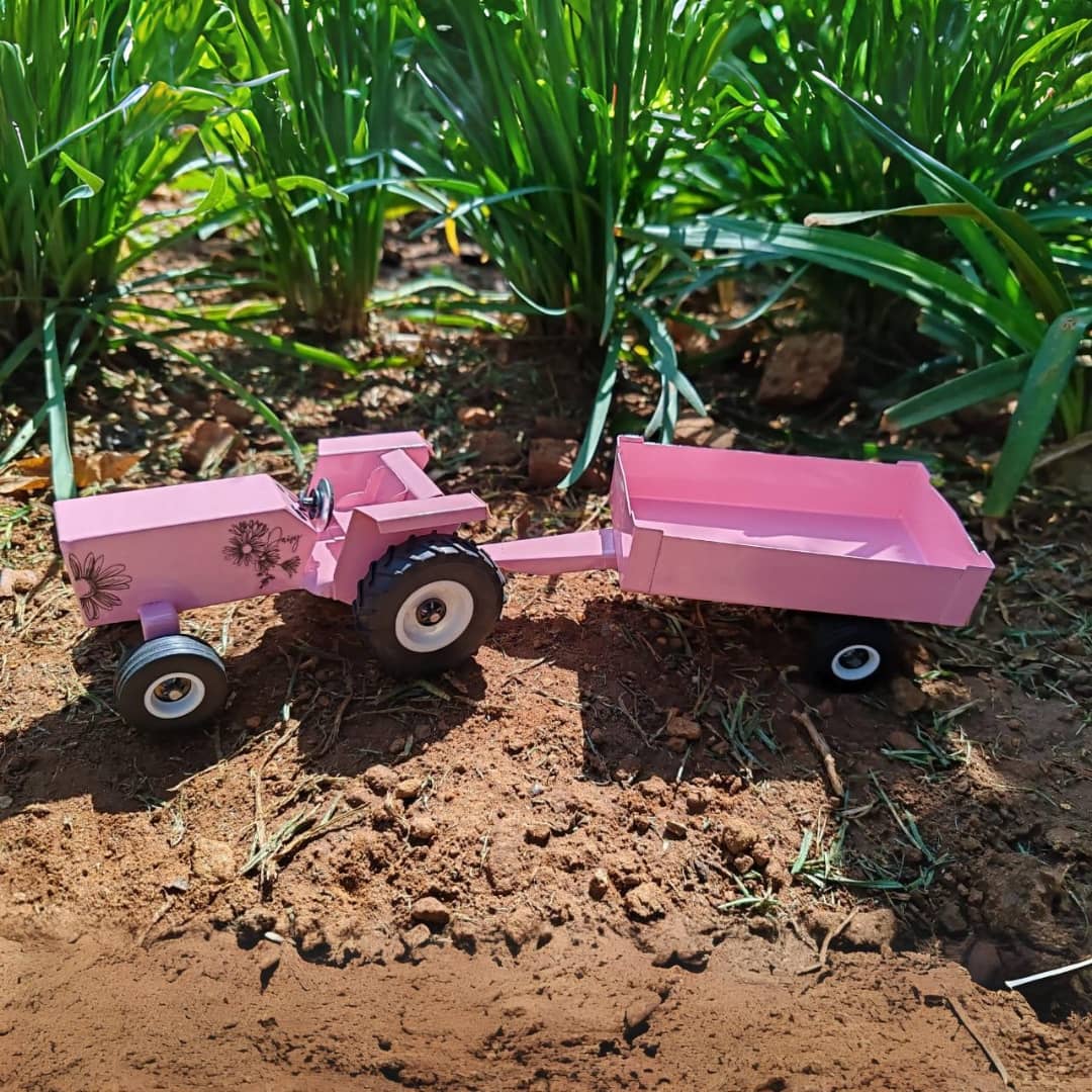 DaisyTractorandTrailer