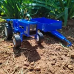 New Holland Tractor & Trailer 1/32 (Darkblue) - Tough Metal Toys - Image 3